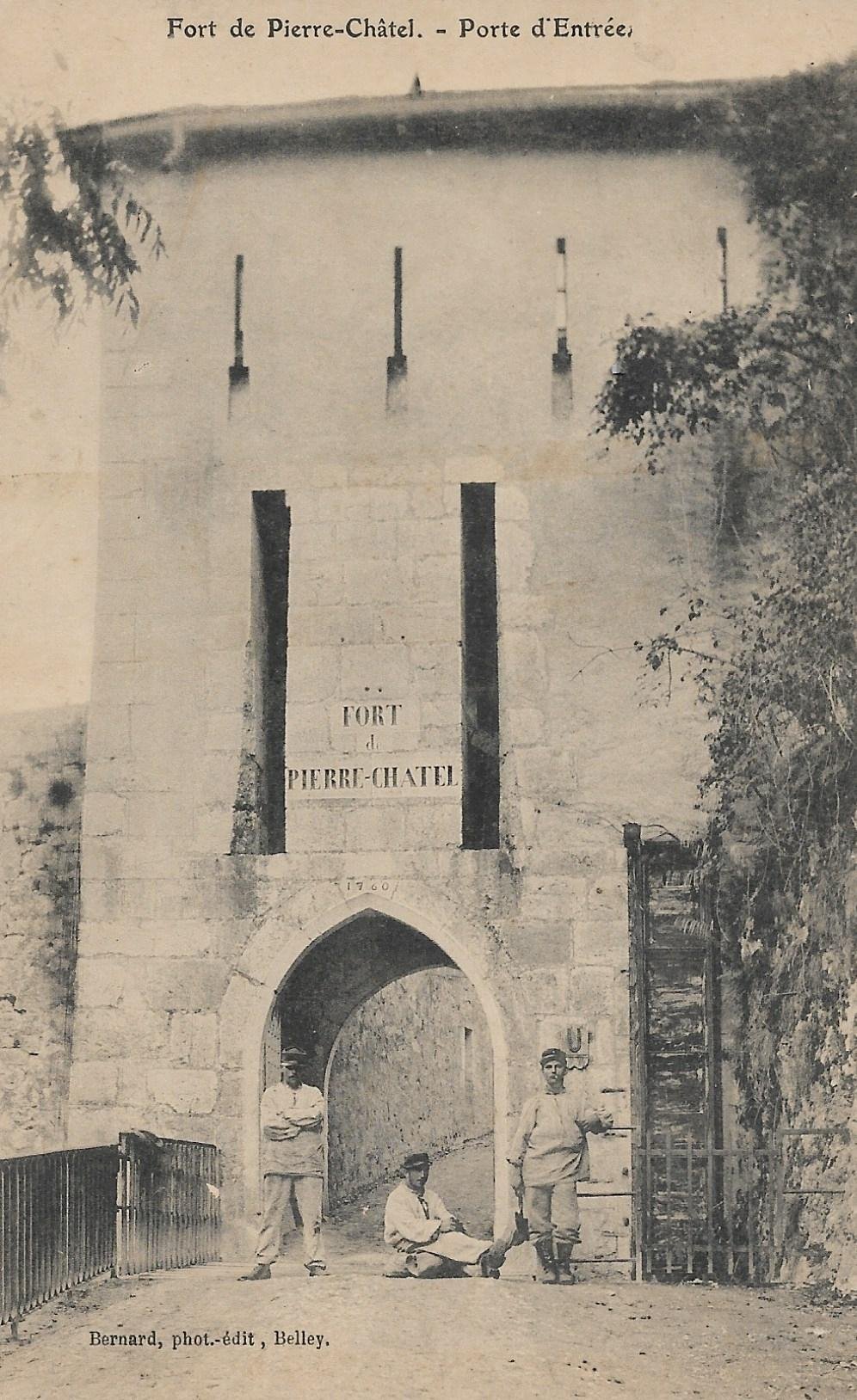 /France/Military/FR_military_1903-1938_Fort de Pierre-Chatel. - Porte d'Entree.jpg